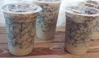 Menyegarkan dengan Es Cincau: Minuman Tradisional yang Lezat dan Sehat