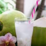 Menyegarkan dengan Es Kelapa: Asal Usul, Manfaat, dan Cara Pembuatan